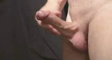 wed sex việt Brunette đánh bóng vòi nước sex me vo hàng xóm để tỏa sáng.