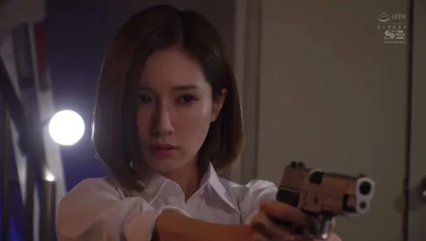 clip sex may bay ba gia Nữ điều tra viên rơi vào tay những kẻ tội phạm biến thái